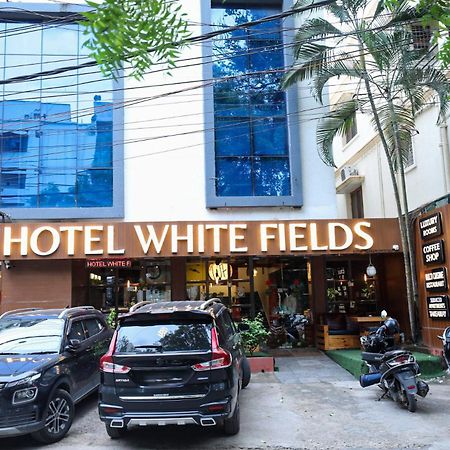 Hotel White Fields Hitec City, Hyderabad Esterno foto