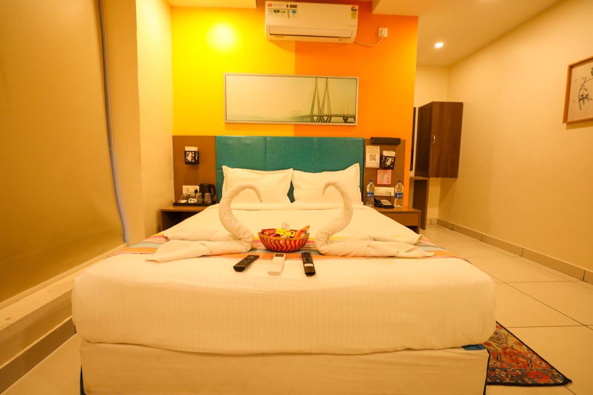 Hotel White Fields Hitec City, Hyderabad Esterno foto