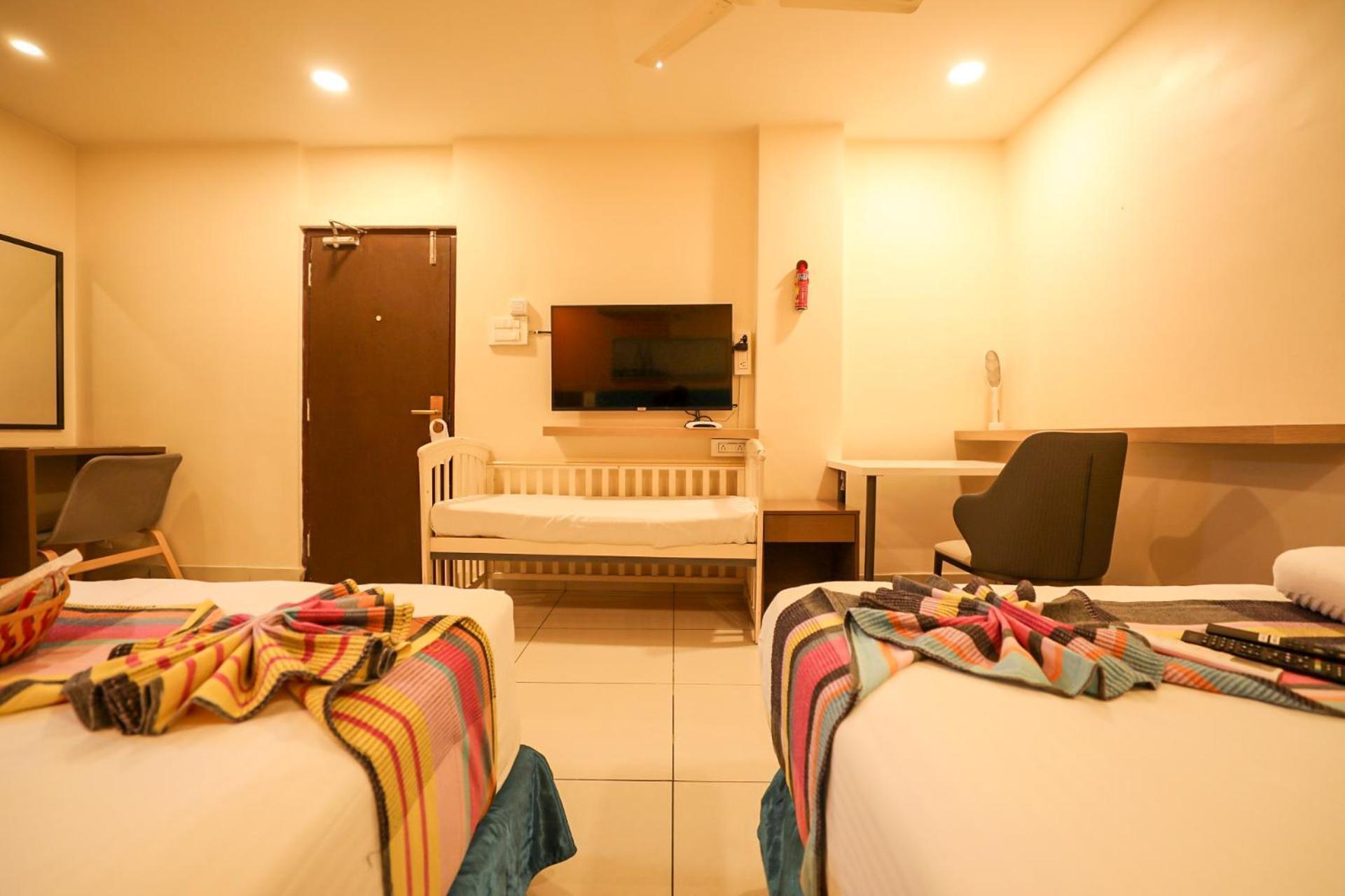 Hotel White Fields Hitec City, Hyderabad Esterno foto